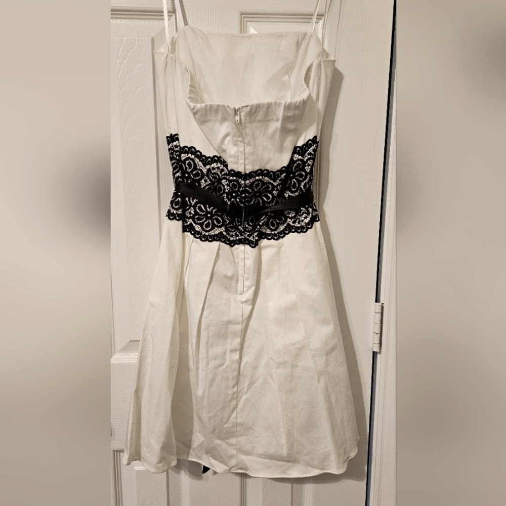 White strapless dress with gorgeous black lace
